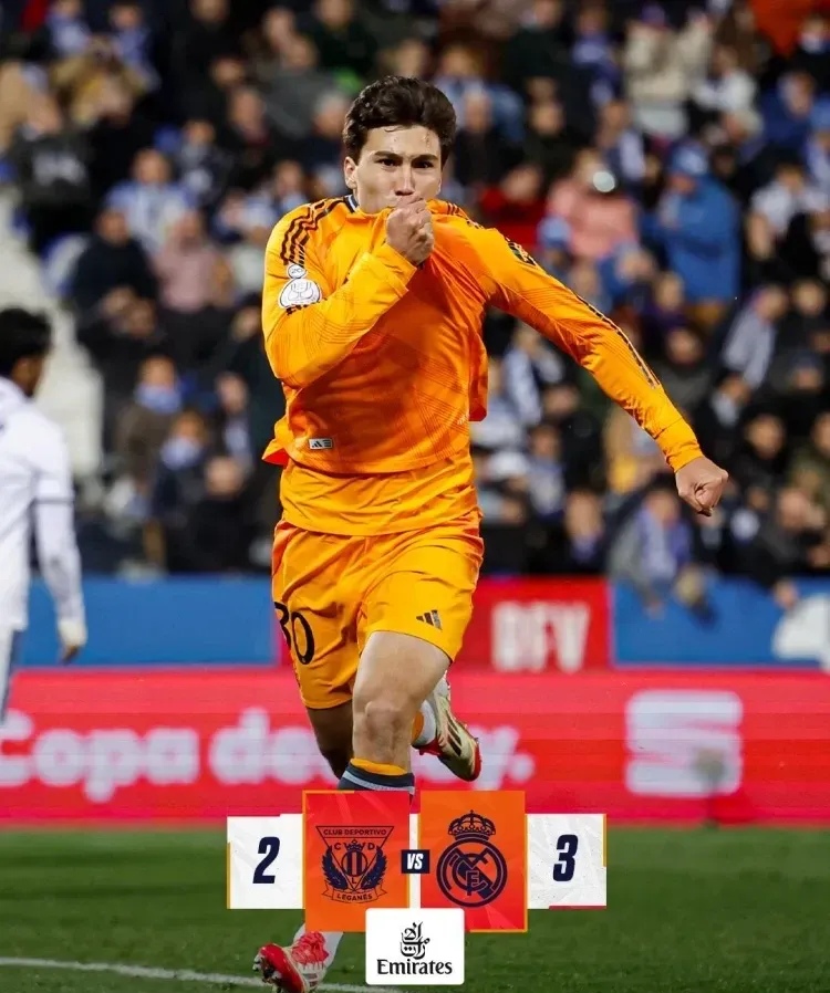 贝博- 篮球篮下背打教学 